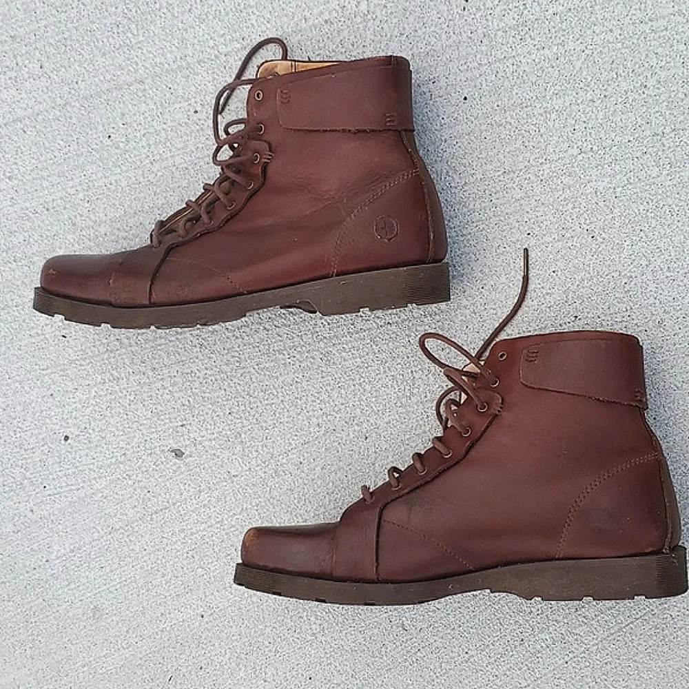 Men's Brown Leather Lace-Up Boots